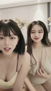 球迷的奶球带闺蜜一起下海大秀